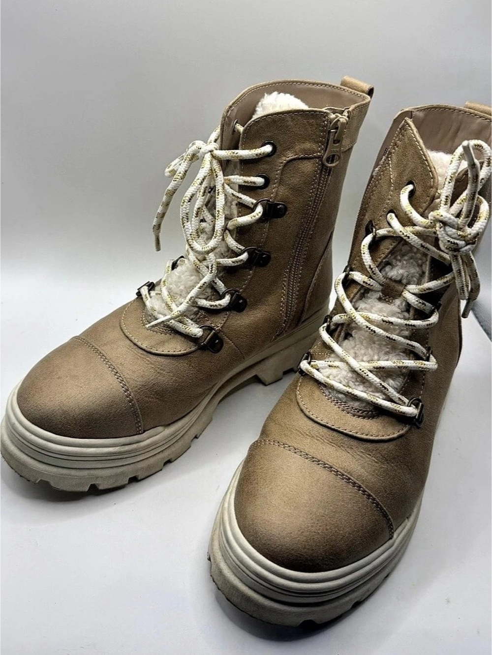 Art Class Girls Willa Zipper Lace-Up Combat Boots Tan Size 3 – Excellent Conditi